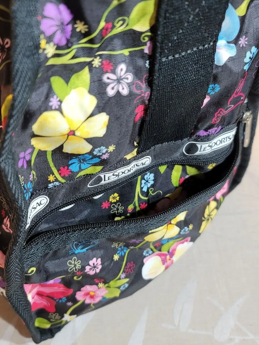 LeSportSac Hawaii Limited Edition Floral Large Tote with Matching Pouch